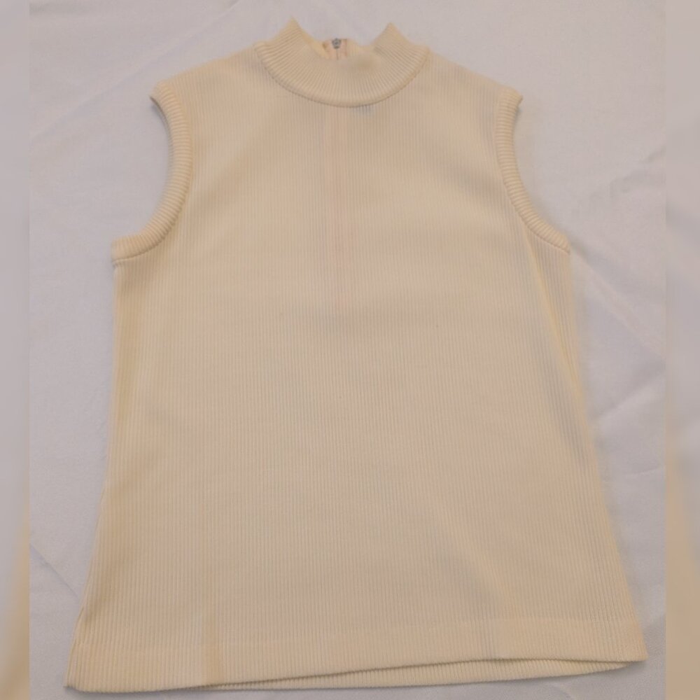 Stage 7 Women's White Sleeveless Tank Top